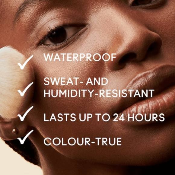 MAC Skinfinish Sunstruck Matte Bronzer in Matte Light Golden - Picture 4 of 8